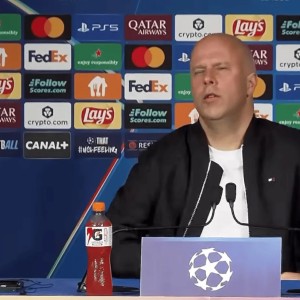 耀世娱乐官网-斯洛特：4后卫还是5后卫？那我问你，谁能阻止巴黎这样狂攻